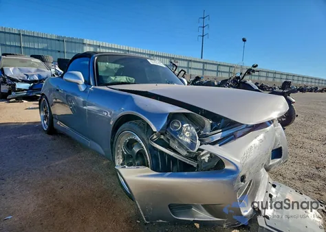 2001 Honda S2000 z USA, uszkodzony, nr VIN JHMAP11441T009192